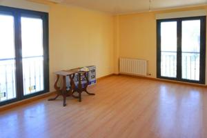 Piso en venta en Moriscos, Moriscos photo 0