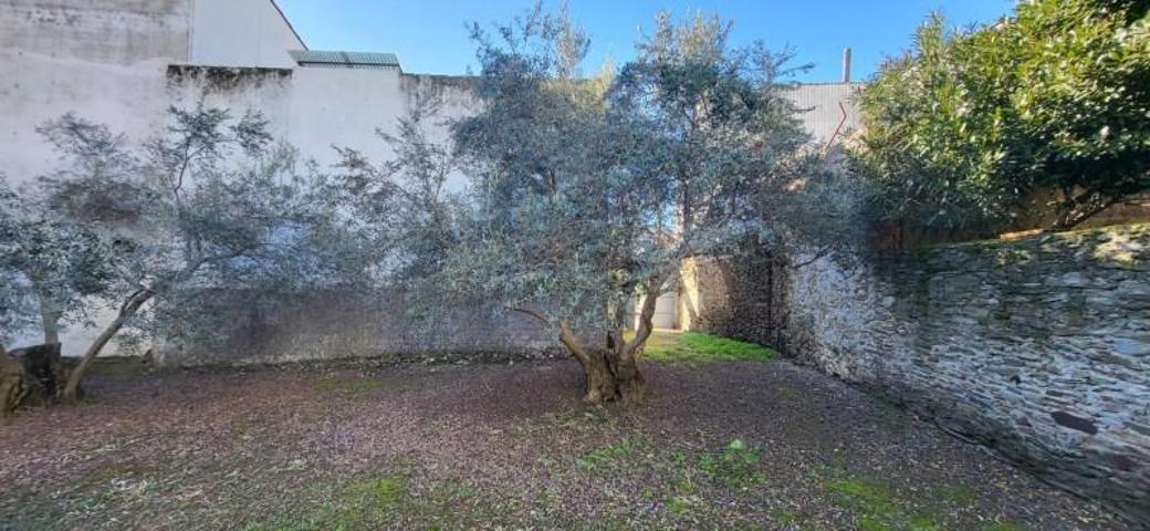 Terreno en venta en Malpartida de Plasencia, Casco urbano photo 0