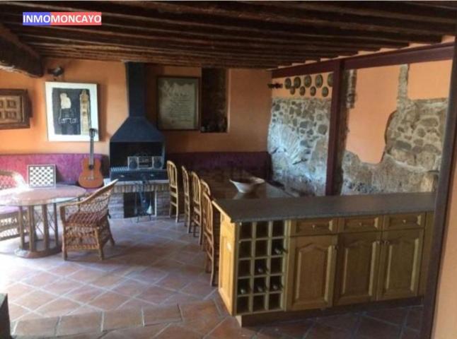 Casa en venta en Tarazona, Calle conde photo 0