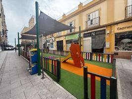 Local comercial en venta en Castilleja de la Cuesta, Andalucia photo 0