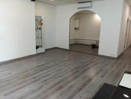 Local comercial en venta en Sabadell, Can rull photo 0