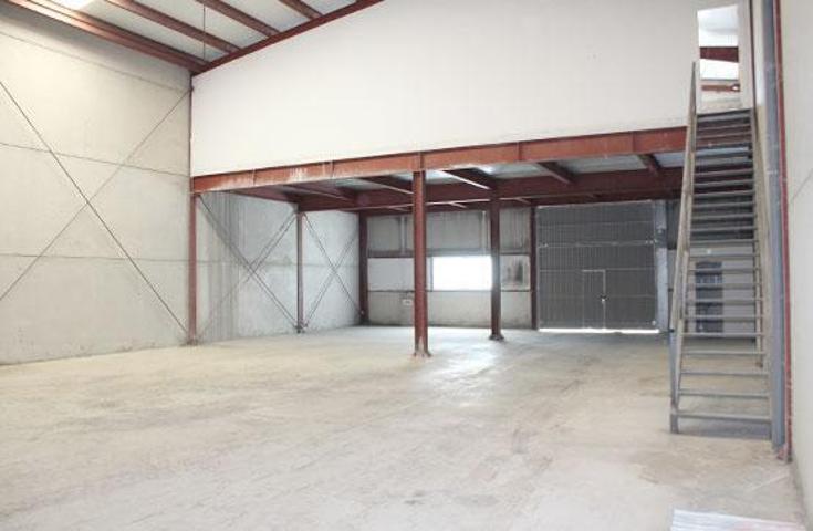 Nave industrial en venta en Alcalá del Río, CALLE CONSTANTINO POLIG.IND.ILIPA MAGNA photo 0