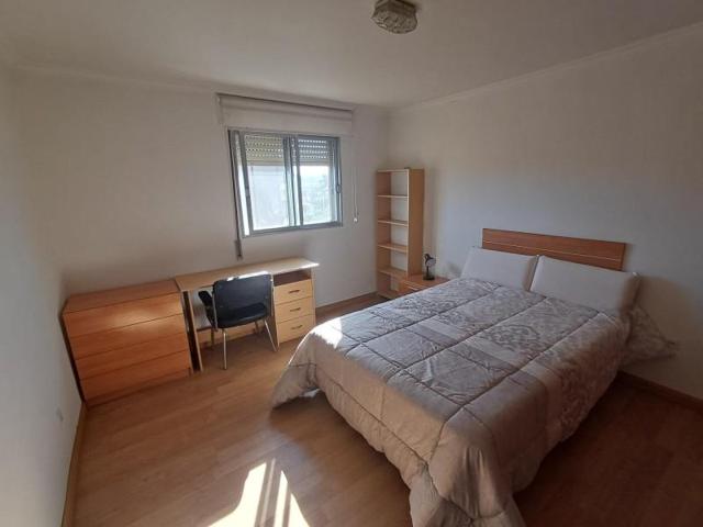 Piso en venta en Villaquilambre, Navatejera photo 0