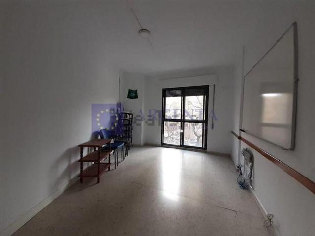 Oficina en venta en Cáceres photo 0