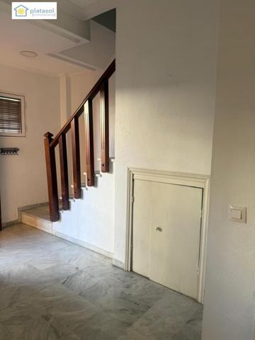 Adosada en venta en Aznalcóllar, Andalucia photo 0