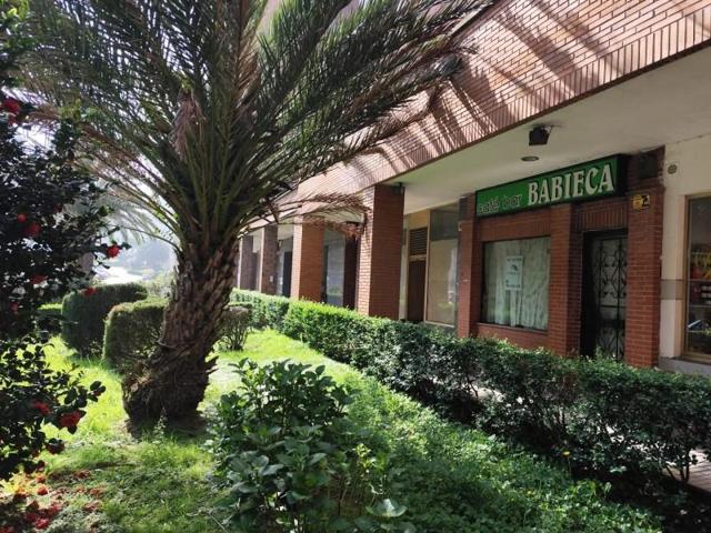 Local comercial en venta en Avilés, Avilés photo 0