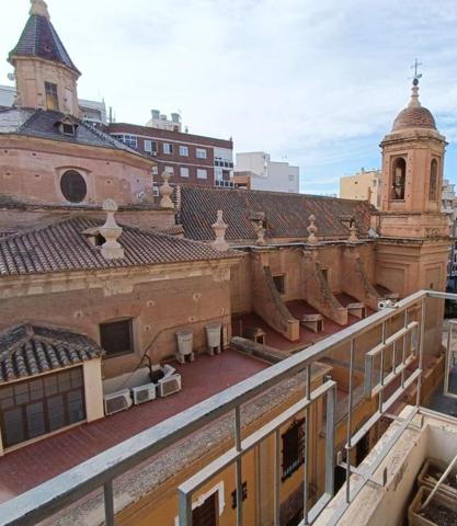 Piso en venta en Almería, Puerta Purchena photo 0