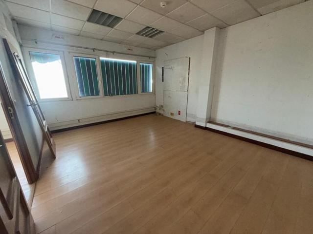 Oficina en venta en Guadalajara, Estación-Manantiales photo 0