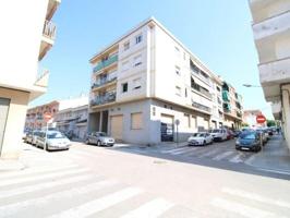Local comercial en venta en Sant Pere de Ribes, Les Roquetes- Ajuntament photo 0