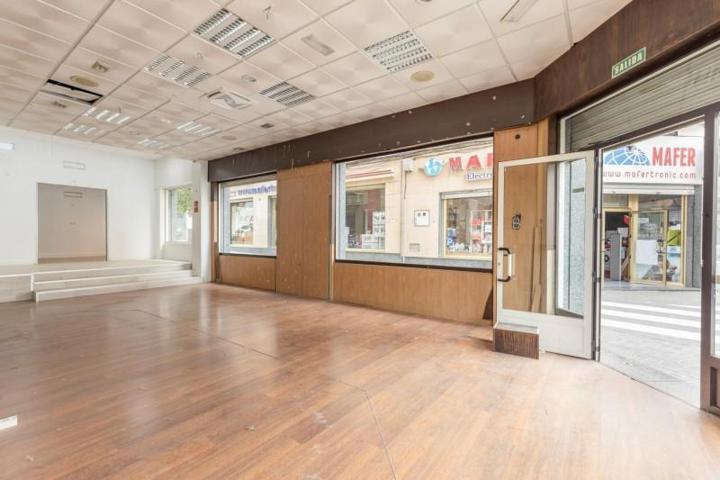 Local comercial en venta en Maracena, Zona metropolitana photo 0