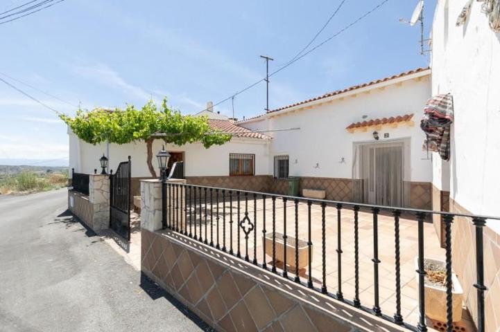 Casa en venta en Castilléjar, Castilléjar photo 0