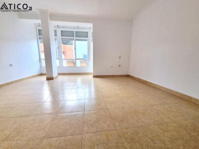 Piso en venta en Badajoz, San Roque photo 0