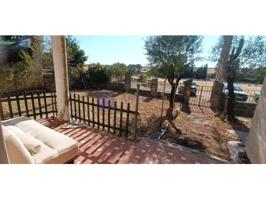 Casa con terreno en venta en Casar de Cáceres photo 0