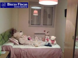 Entresuelo en venta en Ponferrada, Flores del sil photo 0