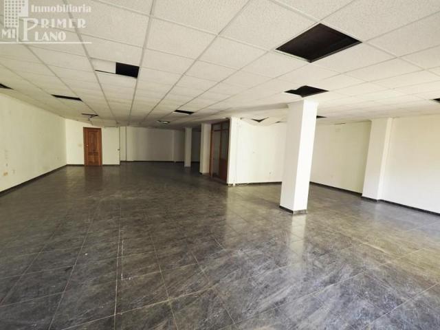 Local comercial en venta en Tomelloso, Centro photo 0