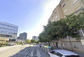 Piso en venta en L'Hospitalet de Llobregat, Pubilla cases photo 0