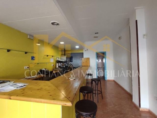 Local comercial en venta en Blanes photo 0