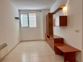 Apartamento en venta en Figueres, Ral.li sud photo 0