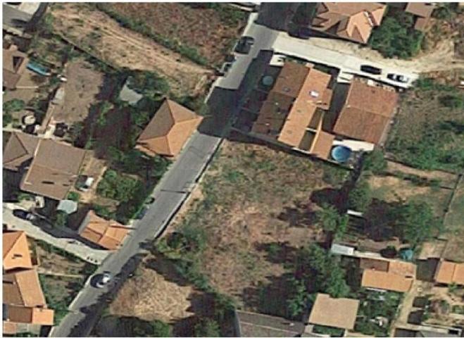 Terreno en venta en Navaluenga photo 0