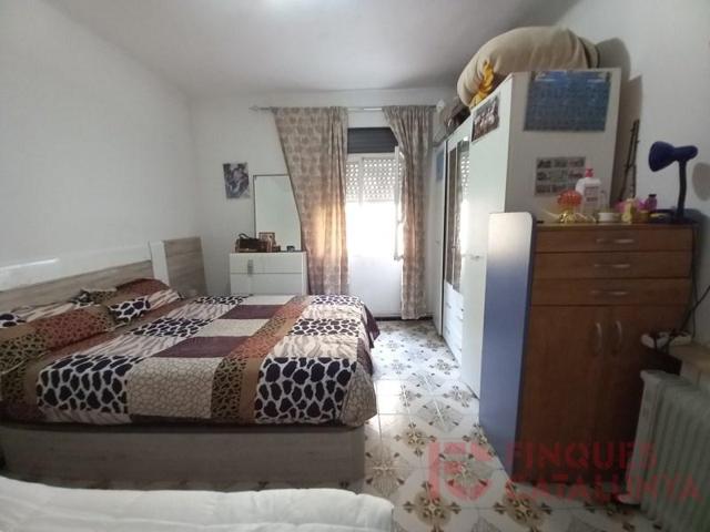 Piso en venta en Salt photo 0