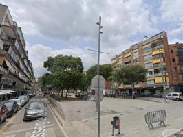 Local comercial en venta en Gavà photo 0