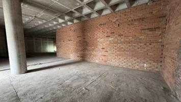 Local comercial en venta en Utrera, AVDA GENERAL GIRALDEZ photo 0