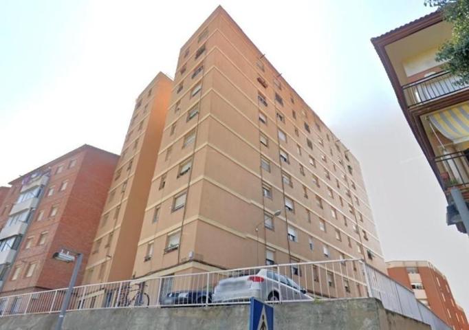 Piso en venta en Rubí, Mercado photo 0