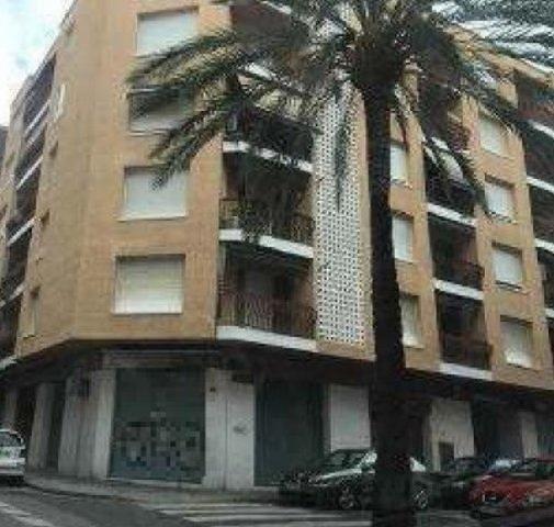 Local comercial en venta en Reus, Reus photo 0