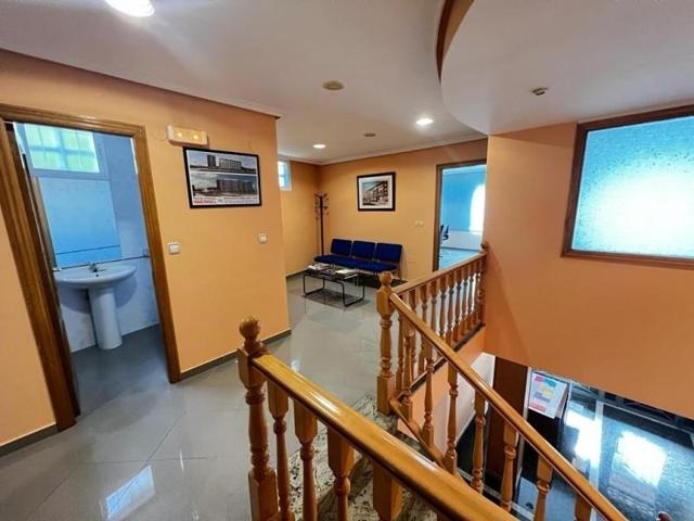 Local comercial en venta en Ponferrada, Centro photo 0