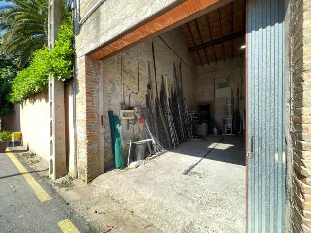 Nave industrial en venta en Sant Pere Pescador, St. Pere poble photo 0