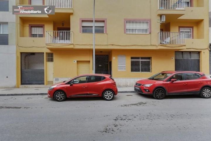 Piso en venta en El Ejido, Ejido oeste photo 0