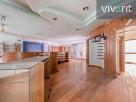 Local comercial en venta en Santiago de Compostela, Fontiñas photo 0