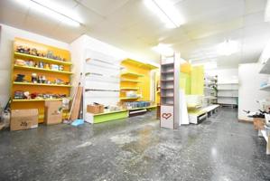 Local comercial en venta en Terrassa, Sant Pere Nord photo 0