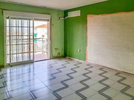 Piso en venta en Maracena, Centro photo 0