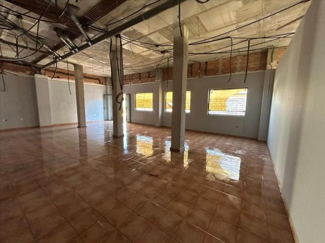 Local comercial en venta en El Palmar, Zona centro photo 0
