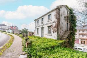 Casa en venta en El Franco, La caridad 2 photo 0