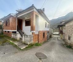 Casa en venta en Laviana, Condado 1 photo 0