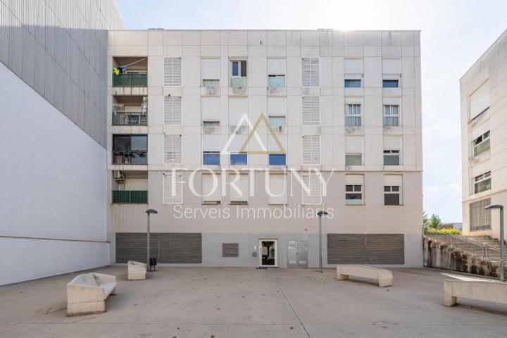 Piso en venta en Constantí, Constantí photo 0