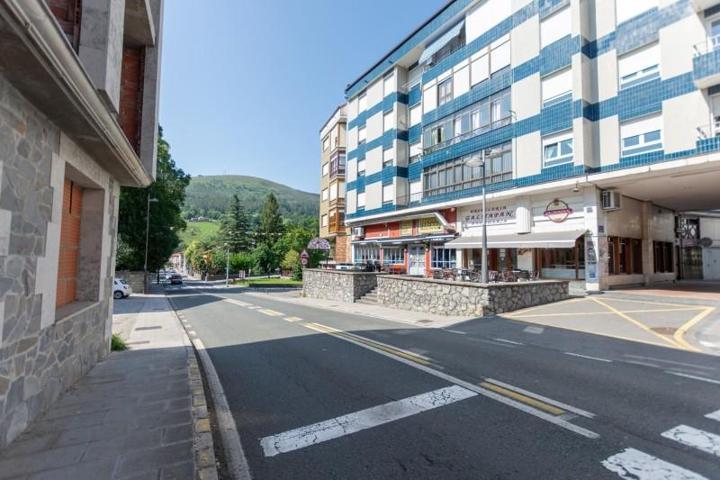 Local comercial en venta en Ramales de la Victoria, Ramales de la Victoria photo 0