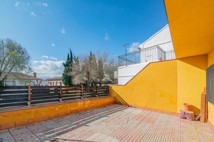 Bungalow en venta en Diezma, Andalucia photo 0