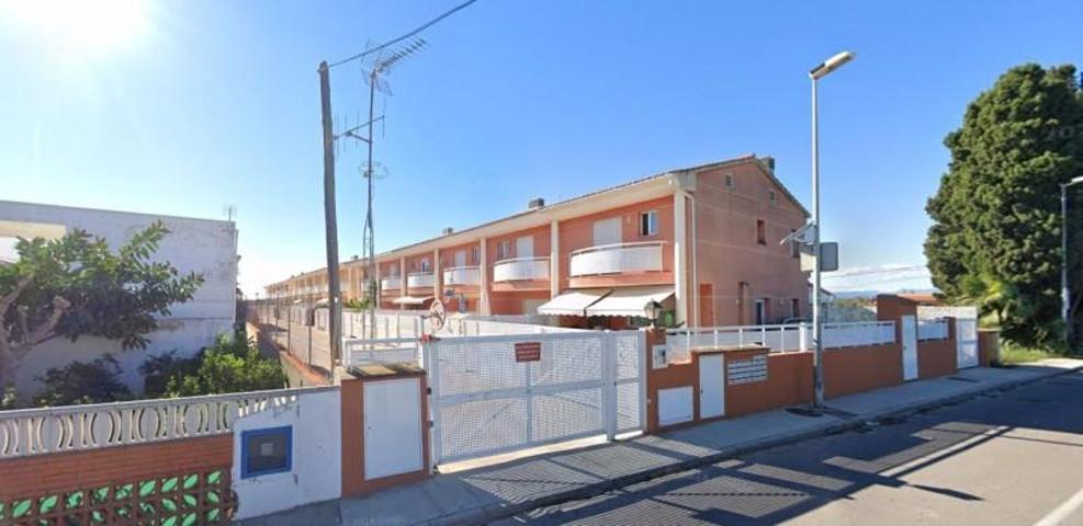 Adosada en venta en Almazora-Almassora, Playa photo 0