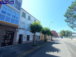 Casa en venta en Ponferrada, Centro photo 0