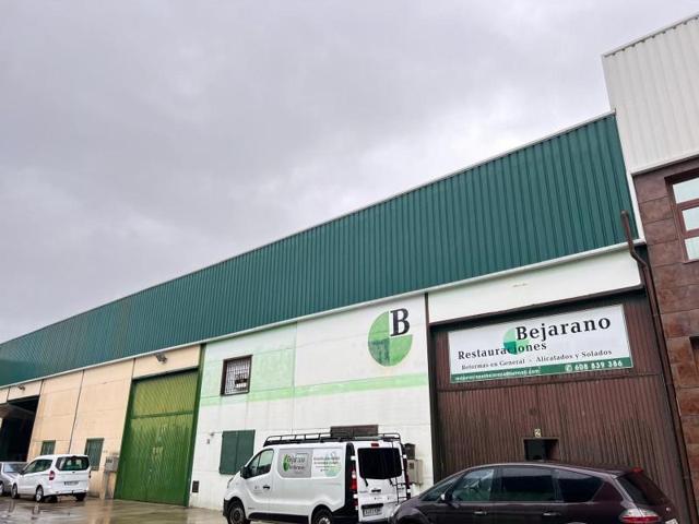 Nave industrial en venta en Plasencia, Poligono industrial photo 0