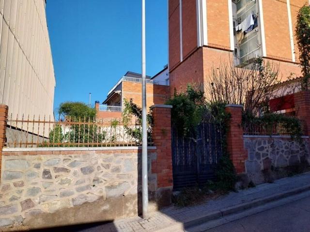 Terreno en venta en Rubí, Vallès Occidental photo 0