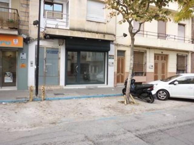 Local comercial en venta en Almansa, Centro photo 0