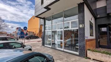 Local comercial en venta en Santander, Centro photo 0