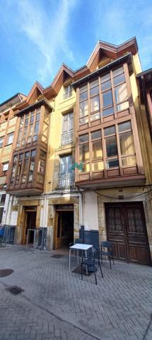 Edificio en venta en Ampuero, Centro photo 0