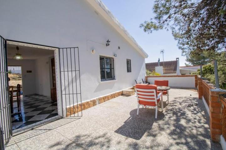 Chalet en venta en Mogente-Moixent, CUMBRES DE VALENCIA photo 0