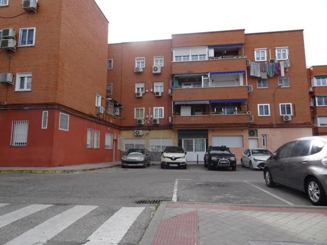 Local comercial en venta en Fuenlabrada, La Avanzada - La Cueva photo 0