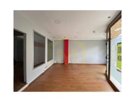 Local comercial en venta en Oviedo, Milán-Pumarín photo 0